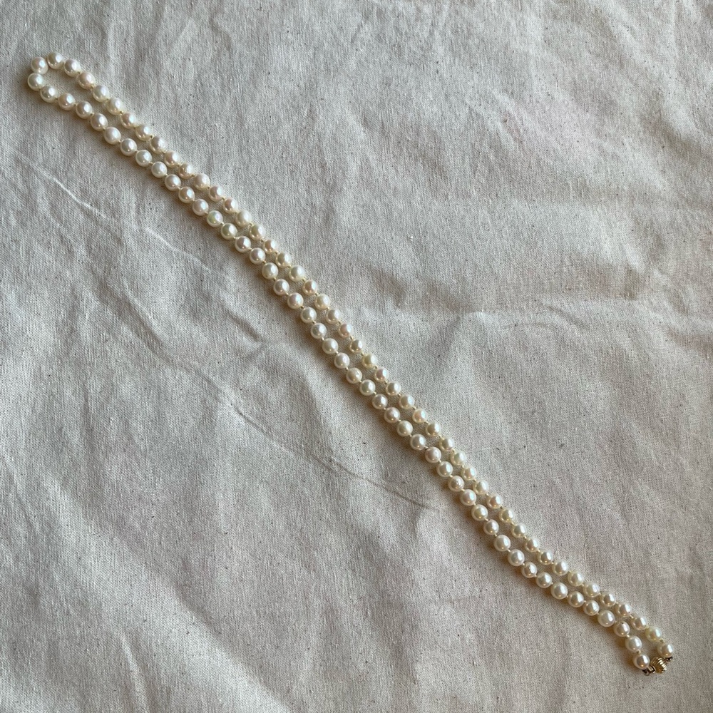 26” Opera Length Elegant Pearl Necklace
